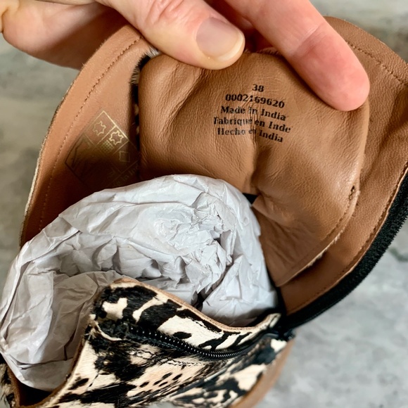 ❌Sold❌ Free People Taos Laced Snake Cow Hair Boot - Picture 11 of 16